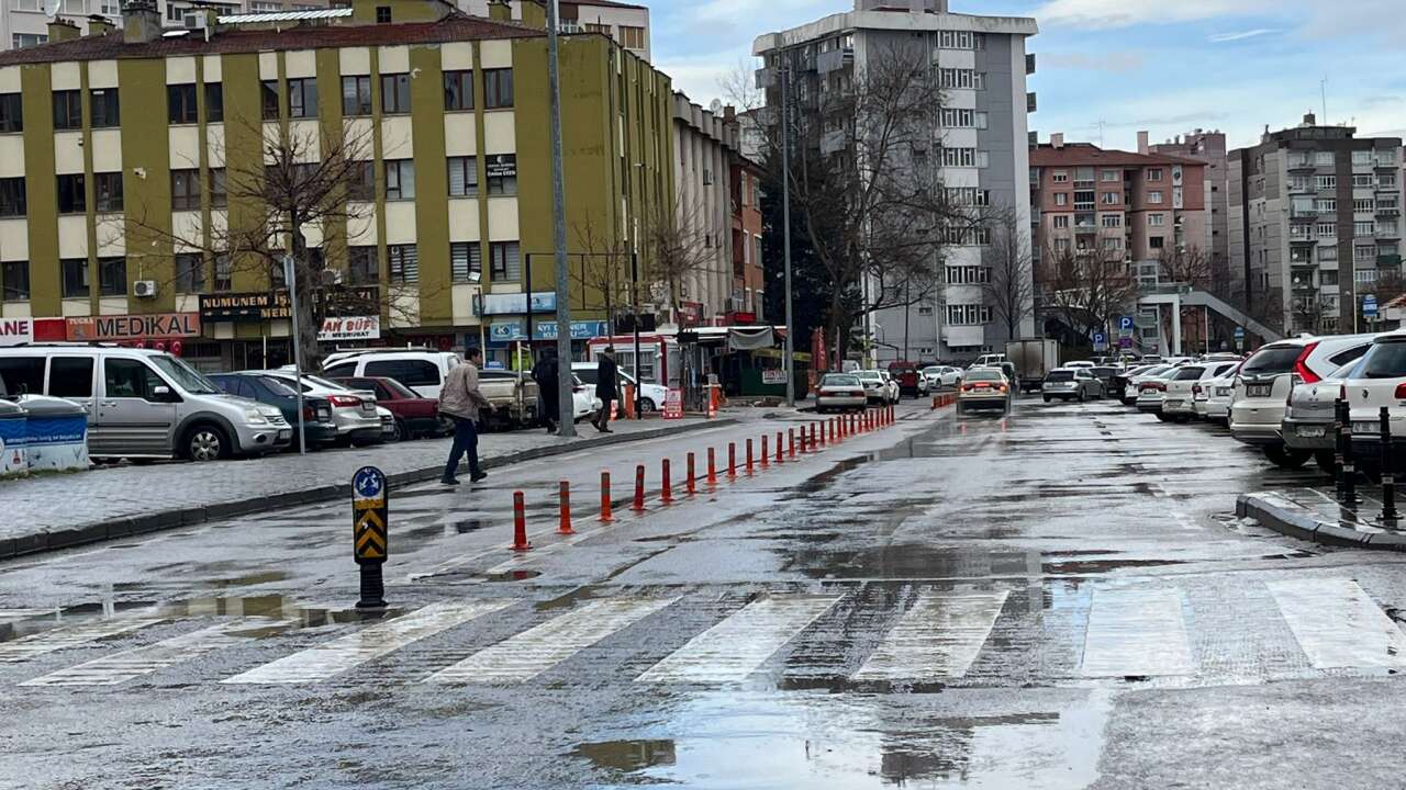 Konya bereketle coşuyor! Yağışlar kenti sardı, yarın kar da var 10